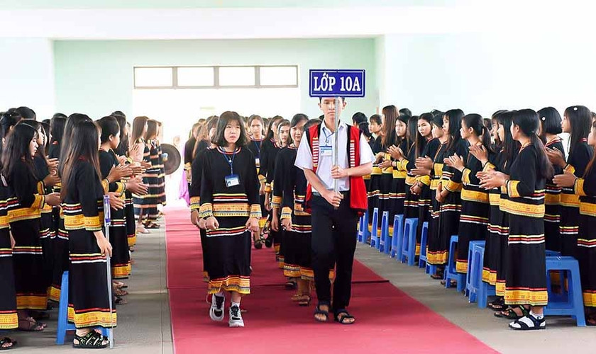 Học sinh cử tuyển phải người dân tộc thiểu số rất ít người; người dân tộc thiểu số ở vùng có điều kiện kinh tế-xã hội đặc biệt khó khăn chưa có hoặc có rất ít ngũ cán bộ, công chức, viên chức là người dân tộc thiểu số. Ảnh: Đức Thụy