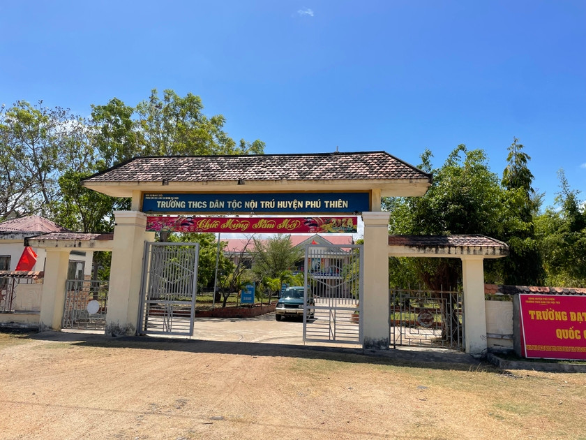 Trường THCS Dân tộc Nội trú huyện Phú Thiện sử dụng sai quỹ Hội phụ huynh học sinh. Ảnh: Văn Ngọc Trường THCS Dân tộc Nội trú huyện Phú Thiện sử dụng sai quỹ Hội phụ huynh học sinh. Ảnh: Văn Ngọc