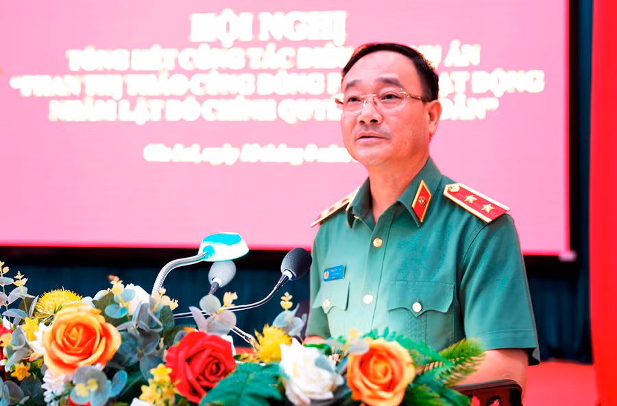 Trung tướng Phạm Thế Tùng - Thứ trưởng Bộ Công an phát biểu chỉ đạo tại hội nghị. Ảnh: Hữu Trường