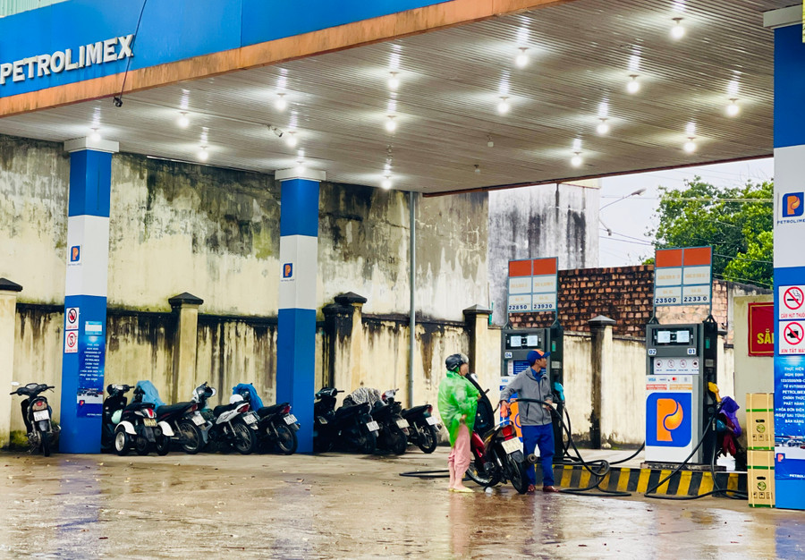 Thanh tra chuyên ngành góp phần hướng dẫn các cá nhân, đơn vị kinh doanh thực hiện đúng quy định của pháp luật về tiêu chuẩn đo lường chất lượng. Ảnh: Mai Ka Thanh tra chuyên ngành góp phần hướng dẫn các cá nhân, đơn vị kinh doanh thực hiện đúng quy định của pháp luật về tiêu chuẩn đo lường chất lượng. Ảnh: Mai Ka