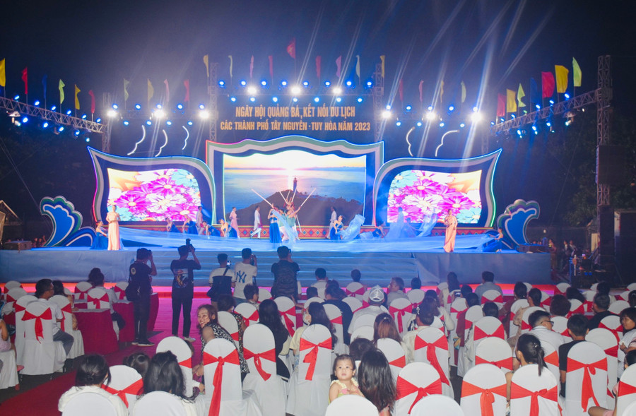 Quang cảnh Đêm sắc màu âm nhạc. Ảnh: Trần Dung