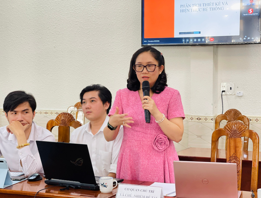 Tiến sĩ Dương Thị Thùy Vân-Chủ nhiệm đề tài báo cáo kết quả nghiên cứu tại hội nghị. Ảnh: Trần Dung