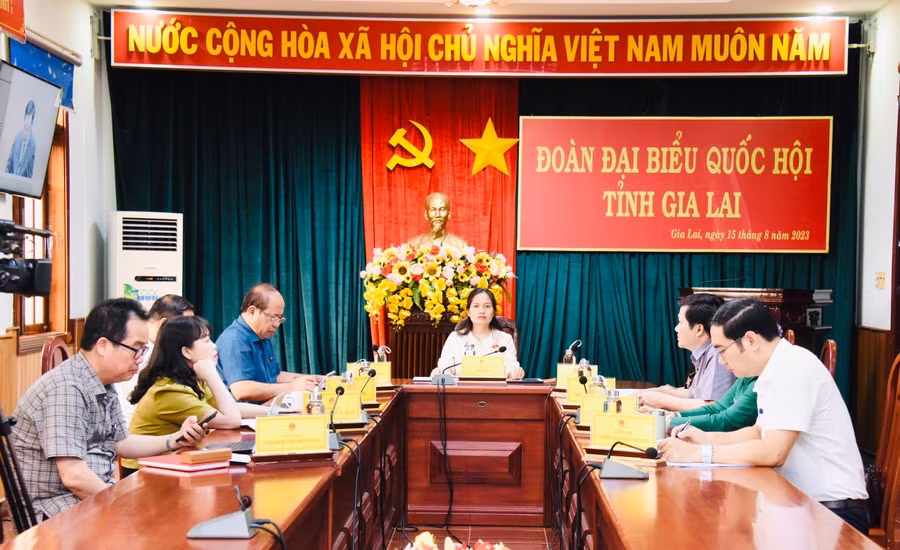 Quang cảnh phiên chất vấn tại điểm cầu tỉnh Gia Lai. Ảnh: Đức Thụy