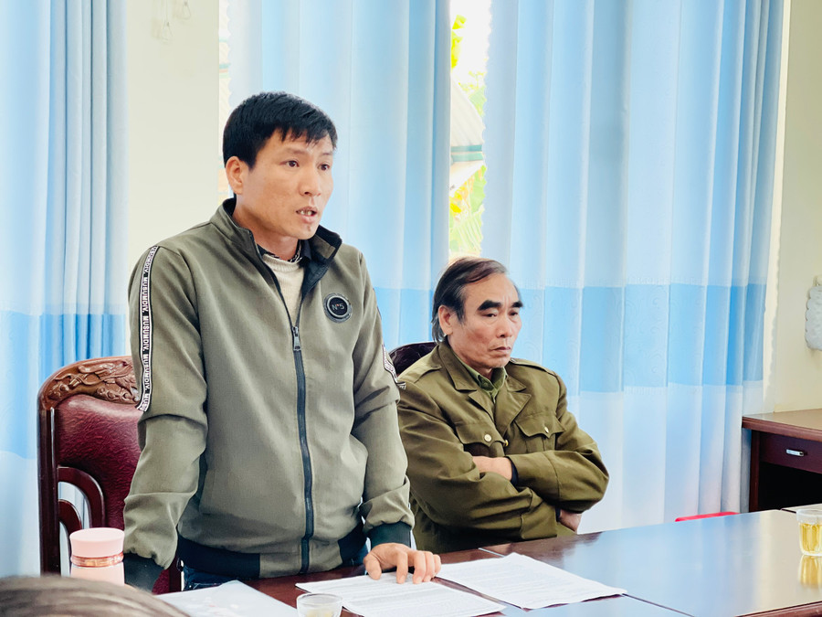 Người dân huyện Chư Sê kiến nghị tại buổi tiếp công dân. Ảnh: Trần Dung Người dân huyện Chư Sê kiến nghị tại buổi tiếp công dân. Ảnh: Trần Dung