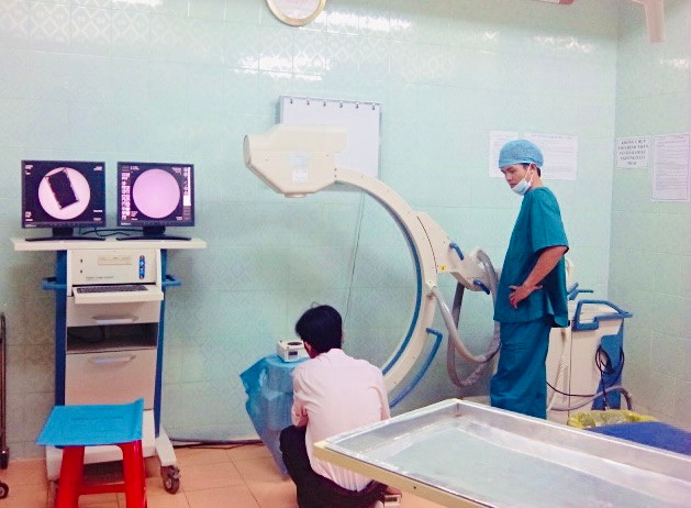 Ứng dụng bức xạ trong khám, chẩn đoán bệnh với thiết bị X-quang y tế. Ảnh Mai Ka