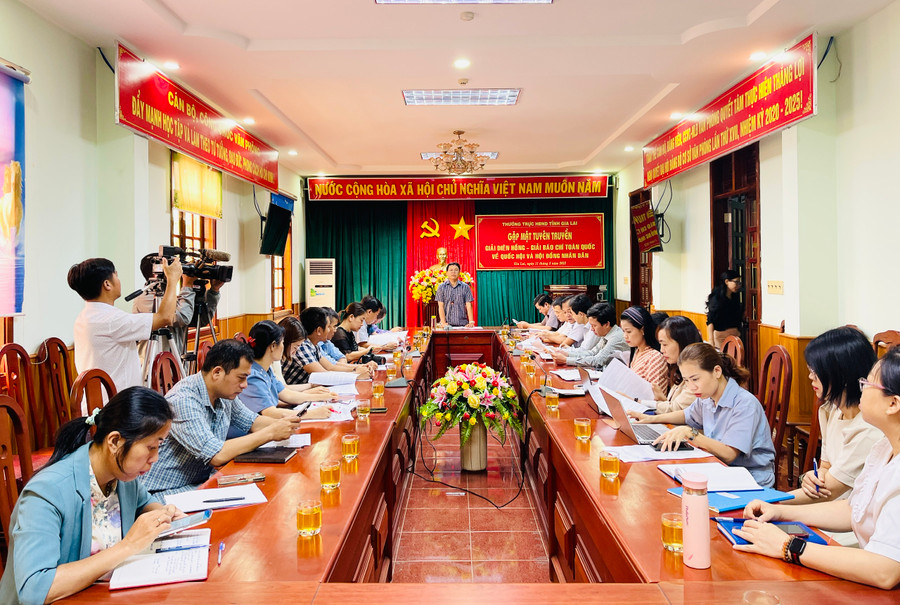 Quang cảnh buổi buổi gặp mặt. Ảnh: Trần Dung Quang cảnh buổi buổi gặp mặt. Ảnh: Trần Dung