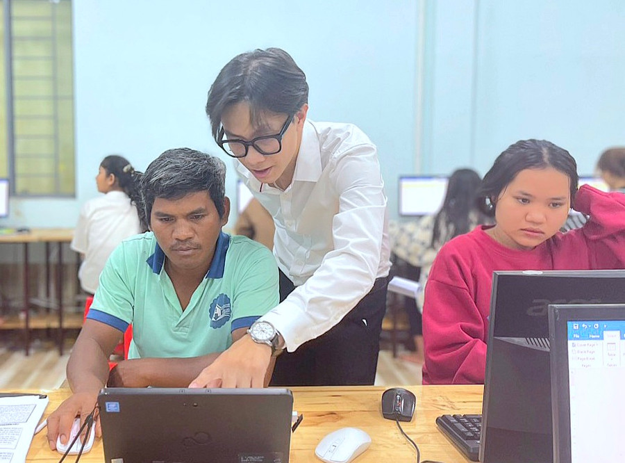 Mọi công dân đều có cơ hội HTSĐ để hoàn thiện cá nhân, tăng cường gắn kết xã hội và thúc đẩy sự thịnh vượng về kinh tế. Ảnh: Mộc Trà Mọi công dân đều có cơ hội HTSĐ để hoàn thiện cá nhân, tăng cường gắn kết xã hội và thúc đẩy sự thịnh vượng về kinh tế. Ảnh: Mộc Trà