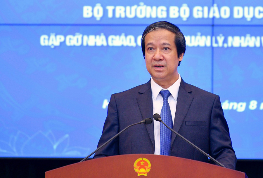 Bộ trưởng Bộ GD-ĐT Nguyễn Kim Sơn phát biểu tại buổi gặp gỡ. Ảnh: M.T (ảnh chụp qua màn hình trực tuyến)