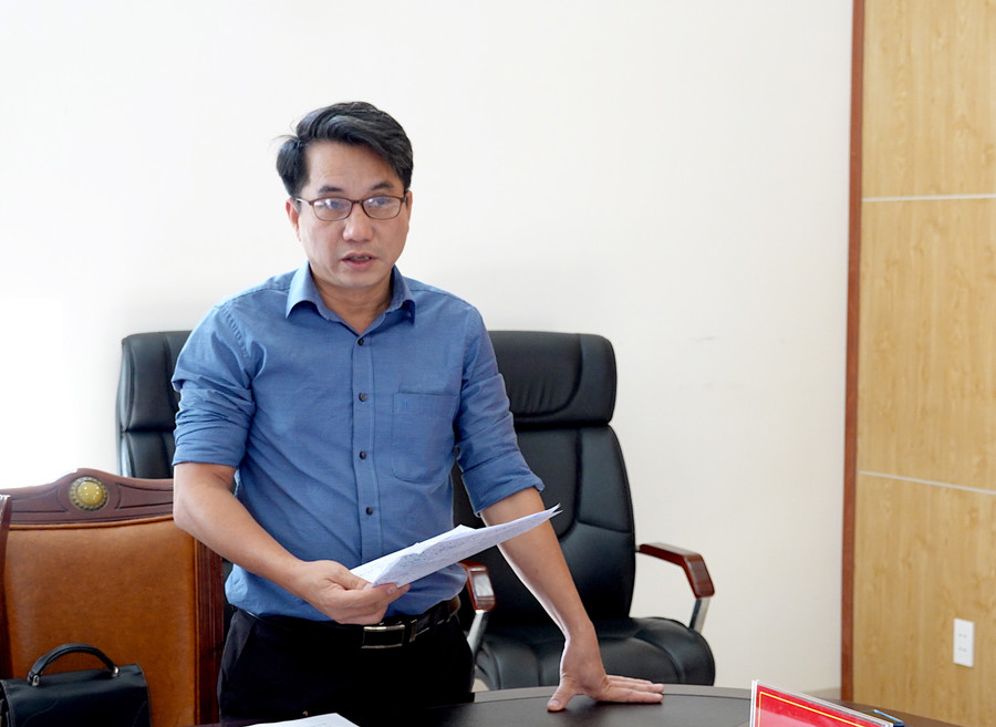 Ông Nguyễn Tiến Dũng-Phó Chủ tịch UBND huyện Đak Đoa phát biểu tại buổi giám sát. Ảnh: Mộc Trà Ông Nguyễn Tiến Dũng-Phó Chủ tịch UBND huyện Đak Đoa phát biểu tại buổi giám sát. Ảnh: Mộc Trà