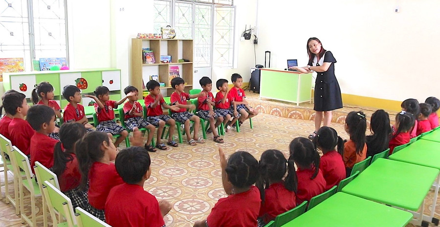 Các bé Trường Mẫu giáo Hướng Dương (phường Chi Lăng, TP. Pleiku) hào hứng tham gia chương trình. Ảnh: M.T Các bé Trường Mẫu giáo Hướng Dương (phường Chi Lăng, TP. Pleiku) hào hứng tham gia chương trình. Ảnh: M.T
