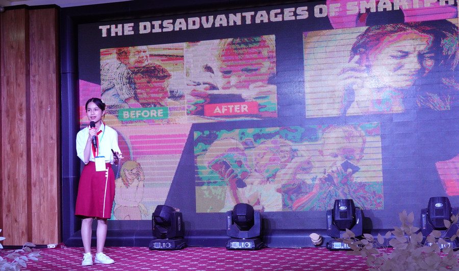 Học sinh tham gia Cuộc thi “Tài năng tiếng Anh” trong học sinh phổ thông tỉnh Gia Lai lần thứ III năm 2023. Ảnh: Mộc Trà