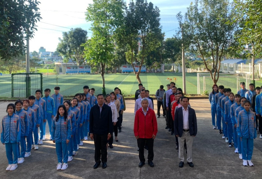 Trung tâm Huấn luyện và Thi đấu thể thao tỉnh Gia Lai tổ chức lễ chào cờ đầu năm mới trước khi bước vào huấn luyện. Ảnh: Hoành Sơn