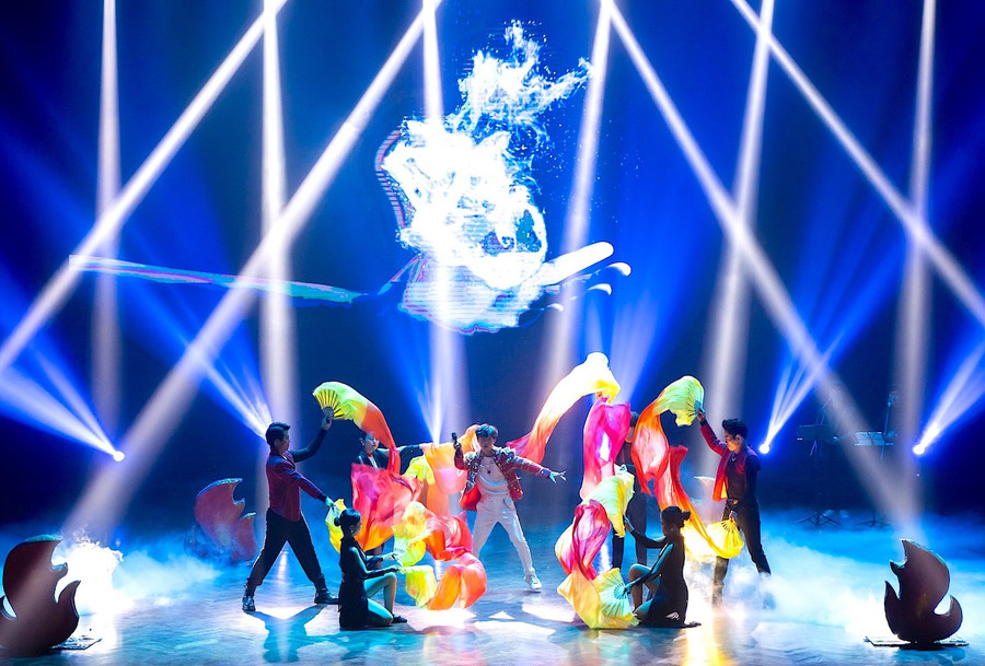 Nguyễn Quốc Thắng tự tin thể hiện bản thân trong đêm chung kết Sing Out Loud 2023 với ca khúc "Grande Amore". Ảnh: NVCC Nguyễn Quốc Thắng tự tin thể hiện bản thân trong đêm chung kết Sing Out Loud 2023 với ca khúc "Grande Amore". Ảnh: NVCC