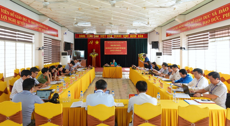 Quang cảnh buổi làm việc tại Sở GD-ĐT tỉnh Gia Lai. Ảnh: Mộc Trà Quang cảnh buổi làm việc tại Sở GD-ĐT tỉnh Gia Lai. Ảnh: Mộc Trà