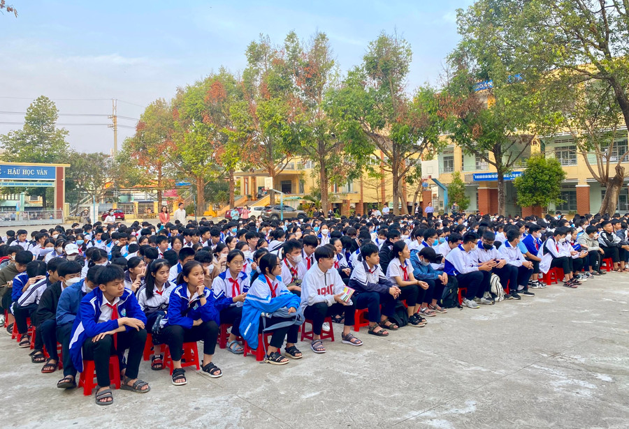 Kỳ thi năm nay có 834 thí sinh đến từ các trường THCS trên địa bàn tỉnh tham gia dự thi. Ảnh: Mộc Trà Kỳ thi năm nay có 834 thí sinh đến từ các trường THCS trên địa bàn tỉnh tham gia dự thi. Ảnh: Mộc Trà