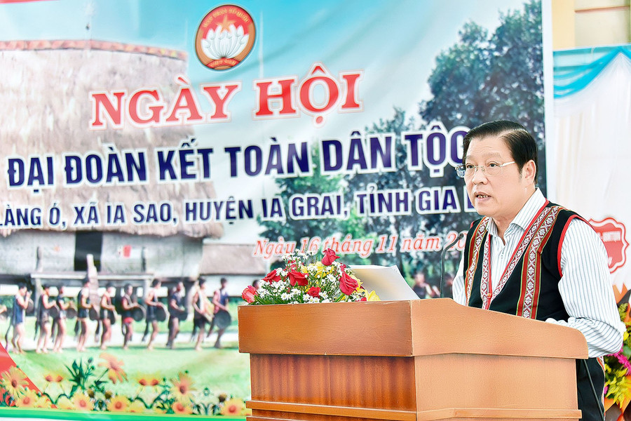 Đồng chí Phan Đình Trạc-Ủy viên Bộ Chính trị, Bí thư Trung ương Đảng, Trưởng ban Nội chính Trung ương phát biểu tại ngày hội. Ảnh: Đức Thụy