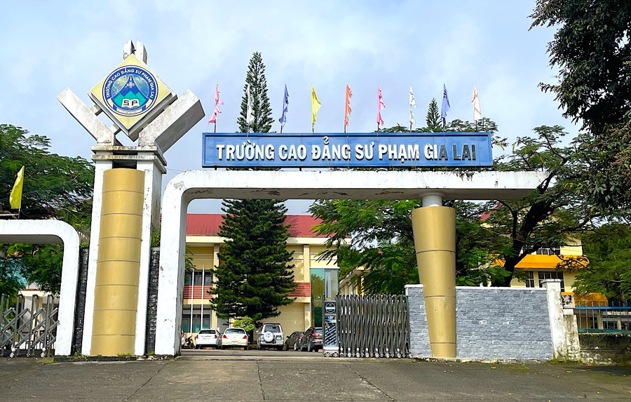 Trường Cao đẳng Sư phạm Gia Lai chiêu sinh lớp bồi dưỡng tiếng Bahnar, Jrai cho cán bộ, công chức, viên chức và sĩ quan, chiến sĩ trong lực lượng Công an, Quân đội năm 2024. Ảnh: Mộc Trà