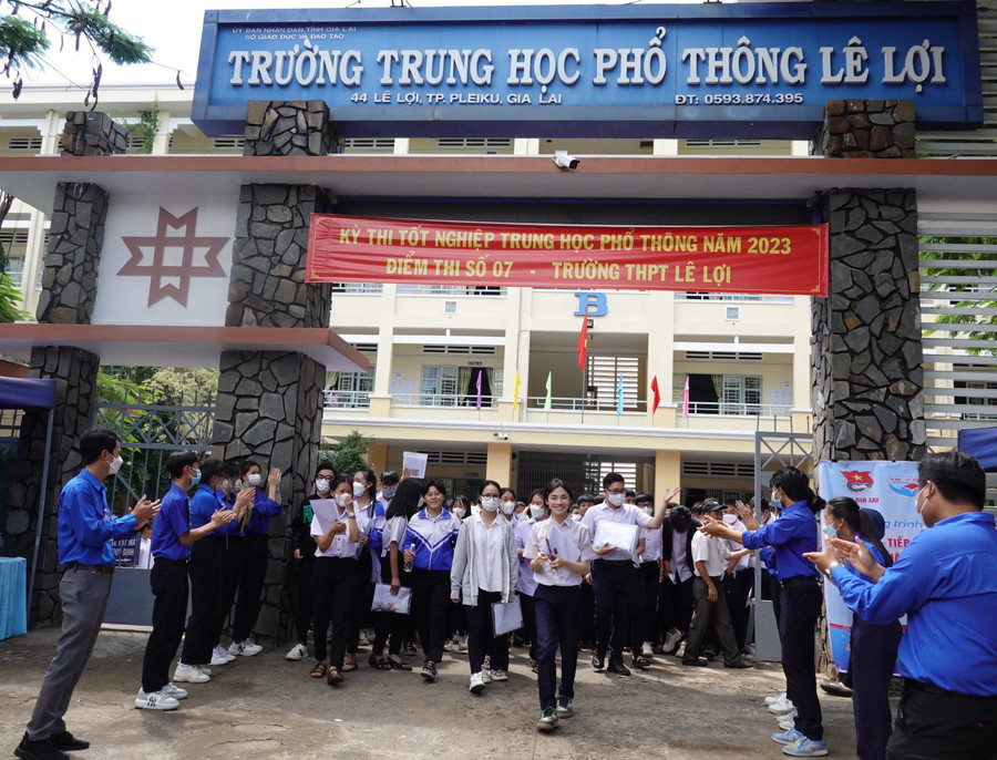 Trong buổi thi các môn Tổ hợp Khoa học Tự nhiên và Khoa học xã hội, Gia Lai có 145 thí sinh vắng thi. Ảnh: Mộc Trà Trong buổi thi các môn Tổ hợp Khoa học Tự nhiên và Khoa học xã hội, Gia Lai có 145 thí sinh vắng thi. Ảnh: Mộc Trà