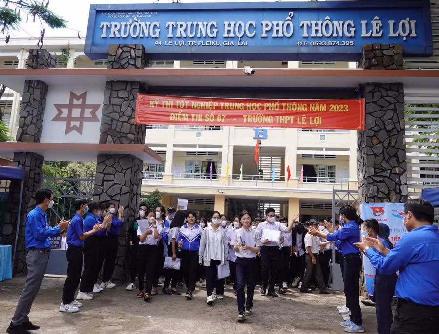 Trong buổi thi các môn Tổ hợp Khoa học Tự nhiên và Khoa học xã hội, Gia Lai có 145 thí sinh vắng thi. Ảnh: Mộc Trà