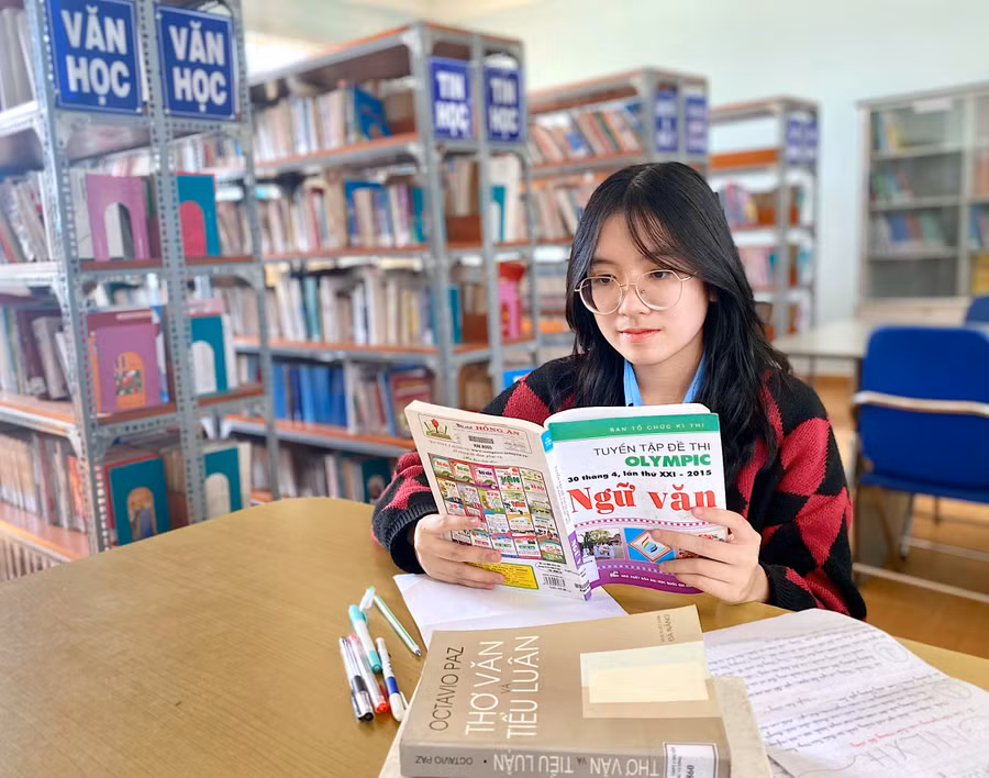 Lớp bồi dưỡng lần này dành riêng cho học sinh THCS và THPT trên địa bàn TP. Pleiku. Ảnh: Mộc Trà