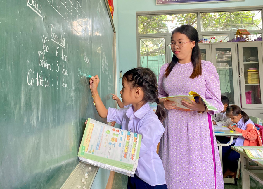 Mức thu học phí đối với cơ sở giáo dục mầm non và phổ thông công lập được quy định theo từng khu vực. Ảnh: Mộc Trà Mức thu học phí đối với cơ sở giáo dục mầm non và phổ thông công lập được quy định theo từng khu vực. Ảnh: Mộc Trà