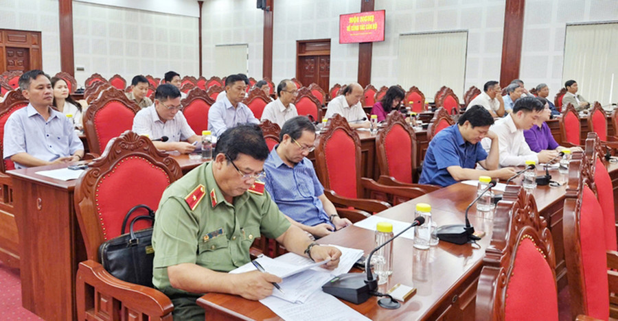 Các đại biểu tham dự hội nghị Ban Chấp hành Đảng bộ tỉnh. Ảnh: Vĩnh Hoàng