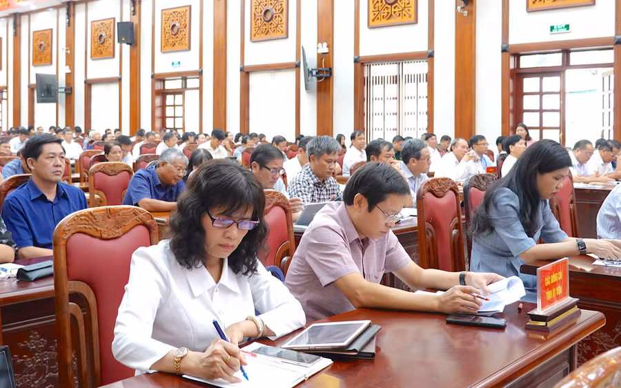 Các đại biểu dự hội nghị tại điểm cầu Hội trường 2-9 (TP. Pleiku). Ảnh: Mộc Trà