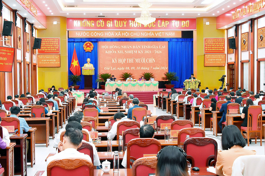 Quang cảnh ngày làm việc thứ hai kỳ họp thứ 19 HĐND tỉnh Gia Lai khoá XII. Ảnh: Đ.T Quang cảnh ngày làm việc thứ hai kỳ họp thứ 19 HĐND tỉnh Gia Lai khoá XII. Ảnh: Đ.T