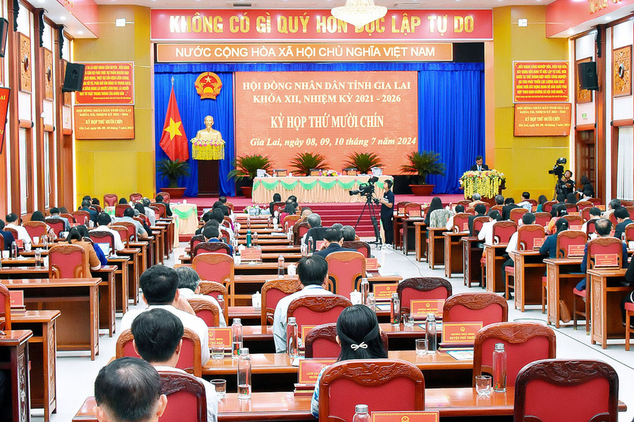 Quang cảnh phiên bế mạc kỳ họp thứ 19 HĐND tỉnh Gia Lai khóa XII. Ảnh: Đ.T Quang cảnh phiên bế mạc kỳ họp thứ 19 HĐND tỉnh Gia Lai khóa XII. Ảnh: Đ.T