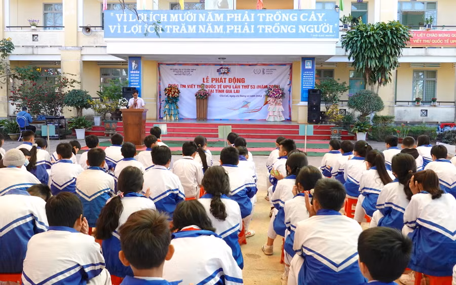 Quang cảnh lễ phát động tại Trường Tiểu học và THCS Lê Văn Tám (xã Trà Đa, TP. Pleiku). Ảnh: Mộc Trà