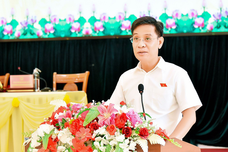 Ủy viên Thường trực Ủy ban Xã hội của Quốc hội Đinh Ngọc Quý thông báo đến cử tri dự kiến nội dung, chương trình kỳ họp thứ 7, Quốc hội khóa XV. Ảnh: Đ.T