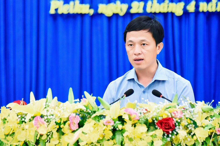 Phó Trưởng ban Kinh tế-Ngân sách HĐND tỉnh Nguyễn Trung Kiên đề xuất giải pháp nâng cao hiệu quả hoạt động thẩm tra việc giải quyết kiến nghị của cử tri của các Ban HĐND tỉnh. Ảnh: Đức Thụy Phó Trưởng ban Kinh tế-Ngân sách HĐND tỉnh Nguyễn Trung Kiên đề xuất giải pháp nâng cao hiệu quả hoạt động thẩm tra việc giải quyết kiến nghị của cử tri của các Ban HĐND tỉnh. Ảnh: Đức Thụy