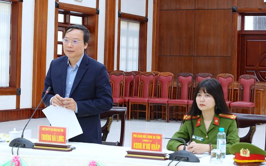 Chủ tịch UBND tỉnh Trương Hải Long phát biểu chỉ đạo tại hội nghị. Ảnh: Mộc Trà Chủ tịch UBND tỉnh Trương Hải Long phát biểu chỉ đạo tại hội nghị. Ảnh: Mộc Trà