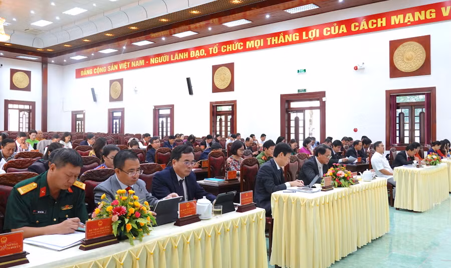 Các đại biểu tham dự kỳ họp. Ảnh: Mộc Trà