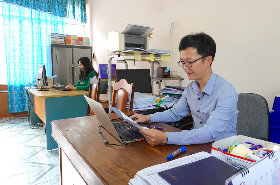Ngành GD-ĐT chú trọng xây dựng đội ngũ cán bộ, công chức, viên chức trong thực hiện nhiệm vụ Đề án 06 bảo đảm đáp ứng yêu cầu đặt ra. Ảnh: Mộc Trà