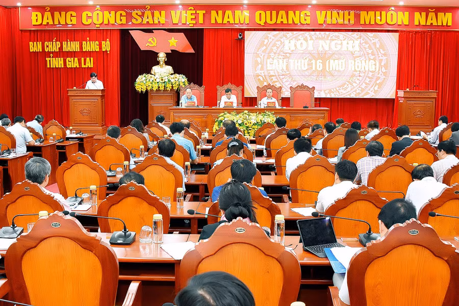 Đại biểu tham dự hội nghị lần thứ 16 Ban Chấp hành Đảng bộ tỉnh Gia Lai khóa XVI (mở rộng). Ảnh: Đức Thụy