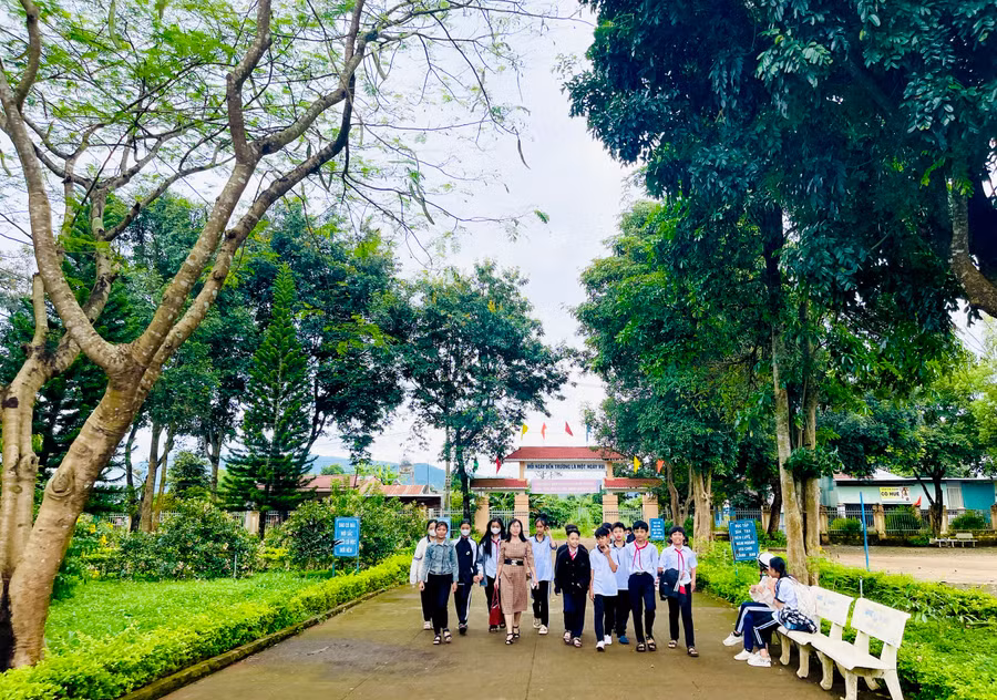 Gia hạn thời gian tiếp nhận hồ sơ tuyển dụng viên chức giáo viên các trường học công lập trên địa bàn TP. Pleiku. Ảnh: Mai Ka