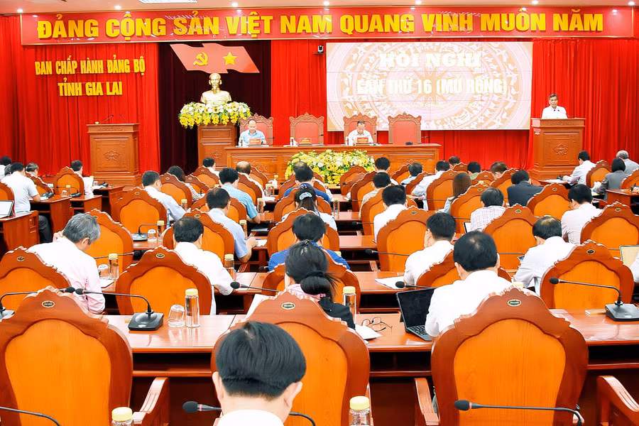 Quang cảnh hội nghị lần thứ 16 Ban Chấp hành Đảng bộ tỉnh Gia Lai khóa XVI (mở rộng). Ảnh: Đức Thụy