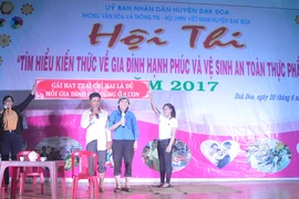 Hội thi "Tìm hiểu kiến thức về gia đình hạnh phúc và vệ sinh an toàn thực phẩm"