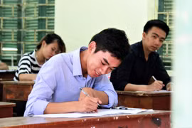 37 thí sinh bị đình chỉ buổi thi môn Ngữ văn sáng 22-6