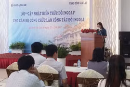 Khai giảng lớp cập nhật kiến thức đối ngoại cho các tỉnh khu vực Đông Nam Bộ-miền Trung và Tây Nguyên