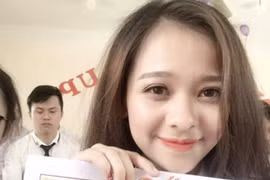 Nữ sinh bất ngờ nổi tiếng nhờ bức ảnh rạng rỡ trong lễ bế giảng