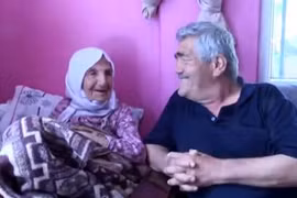 Cụ bà sống thọ 111 tuổi nhờ cười nhiều