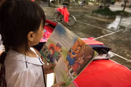 Đừng ​từ chối một đứa trẻ muốn nghe bạn đọc