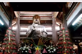 Chùa Non Nước đẹp thanh nhã quanh năm