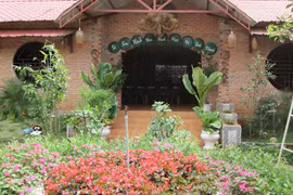 Nhà hàng Sê San Xanh