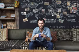 Khởi nghiệp thành công từ "một bán - một tặng"