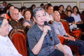 Nhạc sĩ Thụy Kha - 27 năm "mài chữ" với văn nghệ sĩ Việt Nam