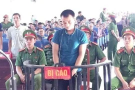 Bị đâm chết vì vô cớ gây sự tại tiệc tân gia