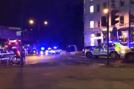 Anh: Xe tải lao vào người đi bộ tại London, 20 người bị thương